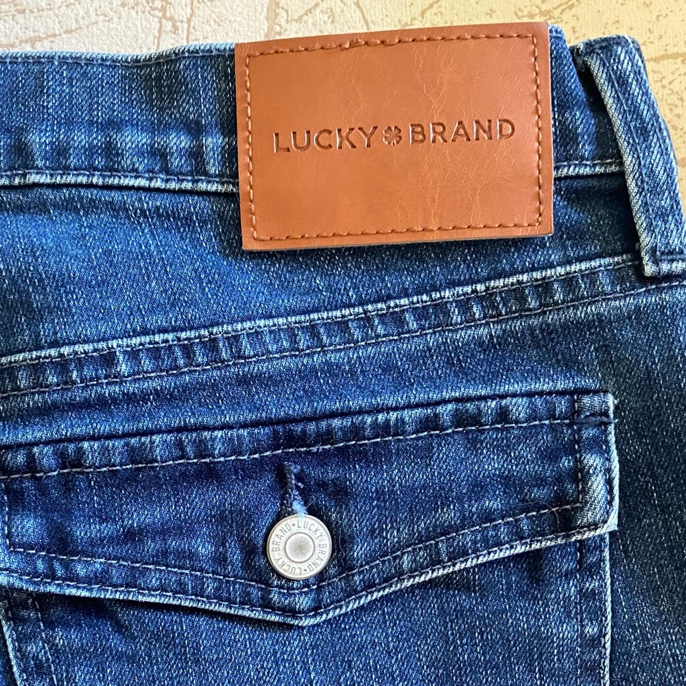 Lucky Brand 🍀 Mid Rise Sweet Boot size 10/30